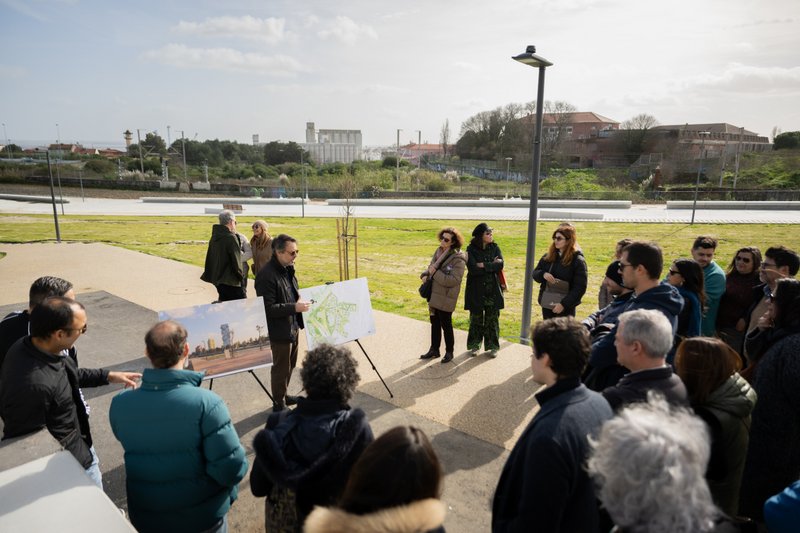 A visita guiada percorreu dez locais da área de intervenção